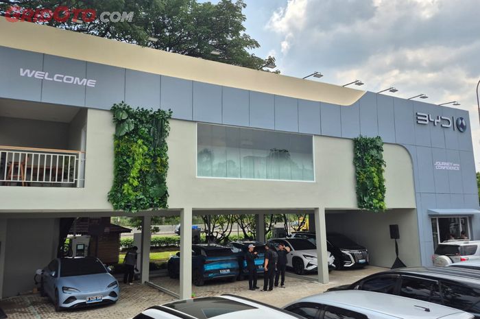 BYD Dirikan Posko Mudik Lebaran untuk Bantu Pengguna Mobil Listrik