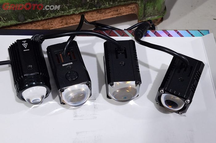 Pilihan lampu tambahan buat motor 