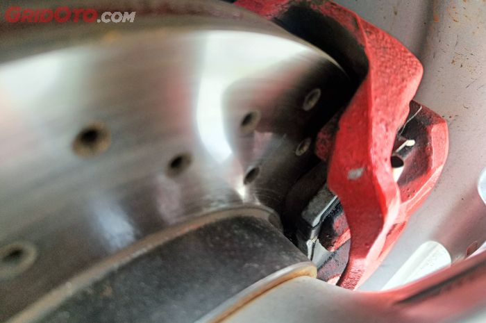 Kampas rem dengan piringan cakram