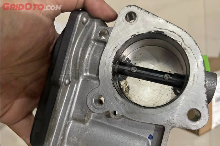 RPM Mobil Tidak Stabil Saat Idle, Throttle Body Perlu Diperiksa