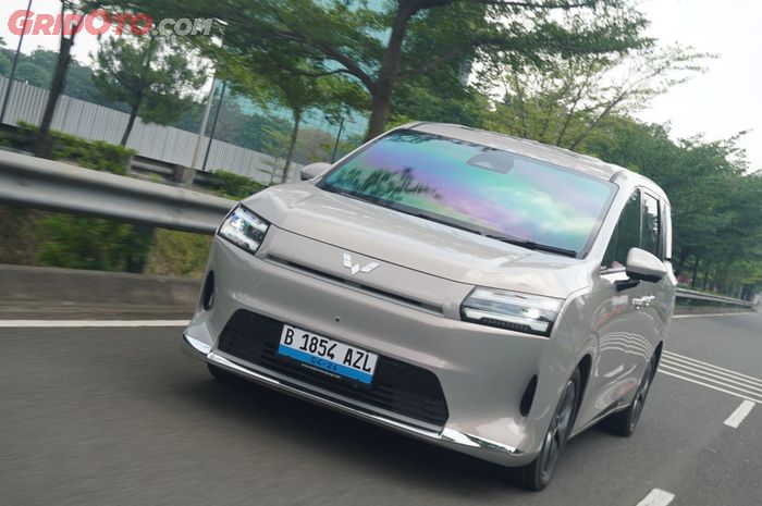 Wuling Darion EV. Dijajal medan Jakarta seputaran