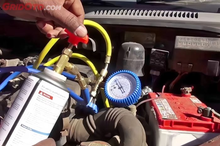 Suara Desis dari AC Mobil Bisa Jadi Karena Tanda Kebocoran Freon