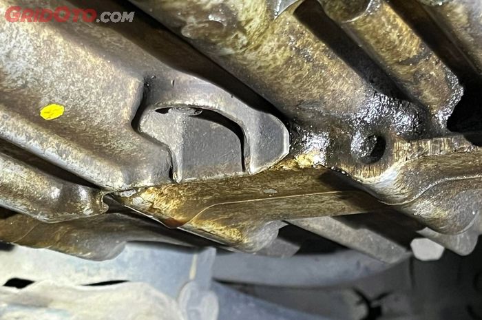 Oli Mobil Rembes Halus Sering Tidak Disadari, Ini Titik Rawan