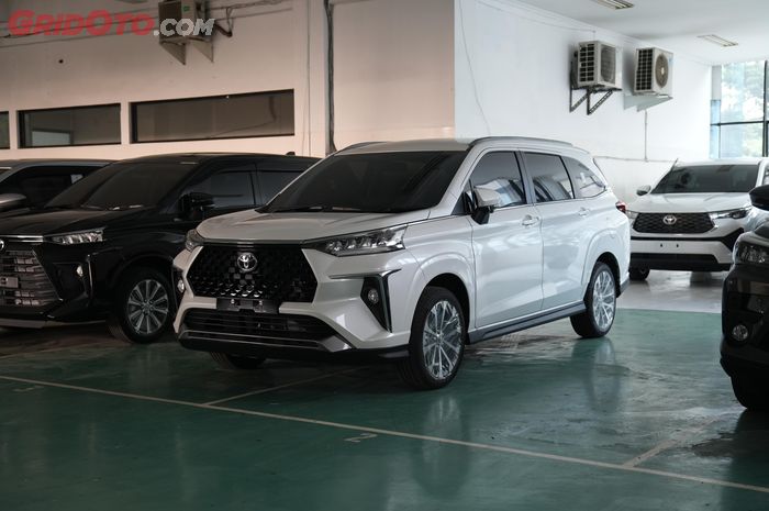 Toyota Veloz V Hybrid