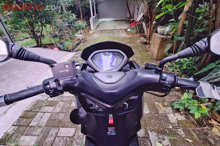 Penyebab setang motor matic miring ke kanan atau ke kiri