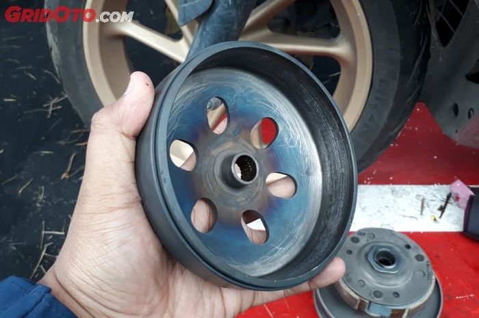 Mangkok kampas ganda baret  masih bisa diamplas ?