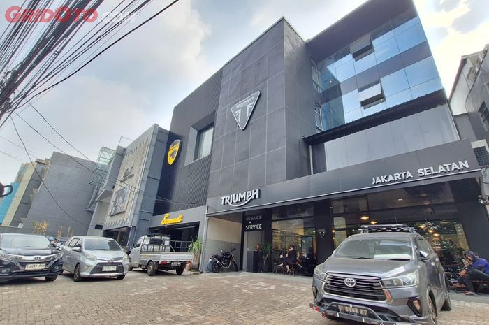 Triumph buka dealer resmi pertama di Jakarta Selatan 