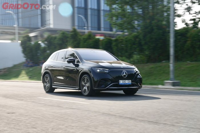 Mercedes-Benz EQE 350 SUV