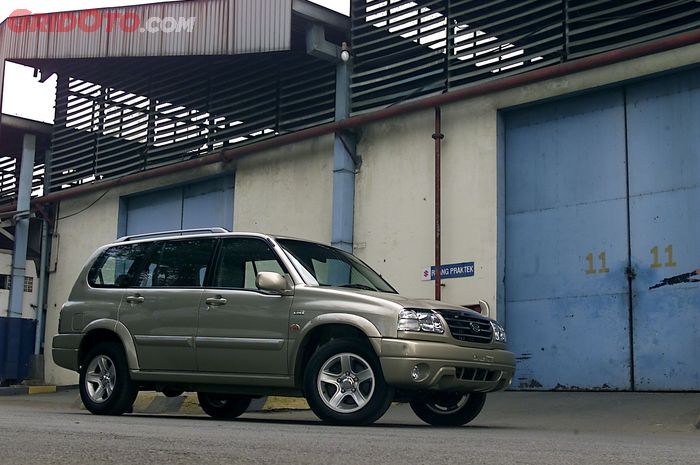 Harga Suzuki Grand Escudo XL-7 Pas Pertama Dijual di Indonesia
