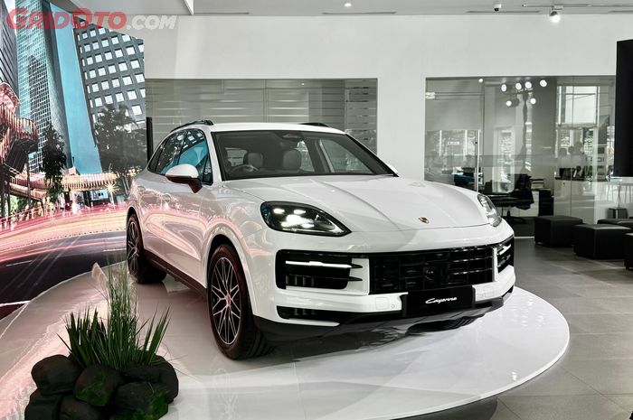 Porsche Cayenne rakitan regiona dijual Rp 2,99 miliar off the road