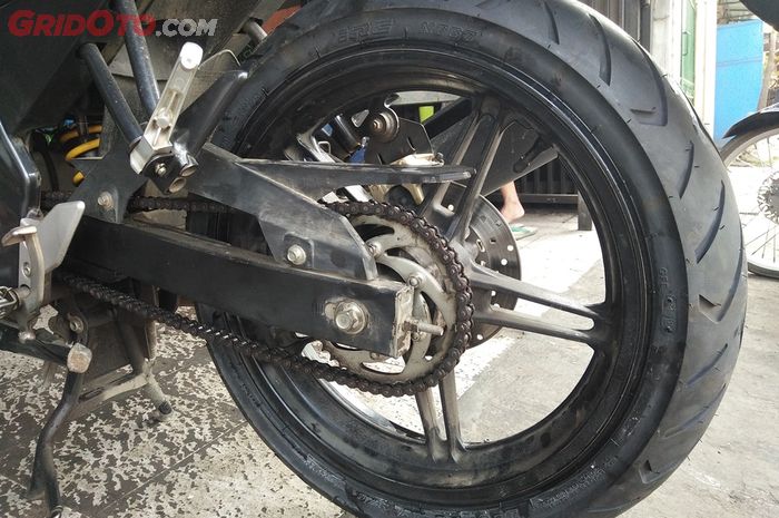 Ilustrasi rantai motor bekas