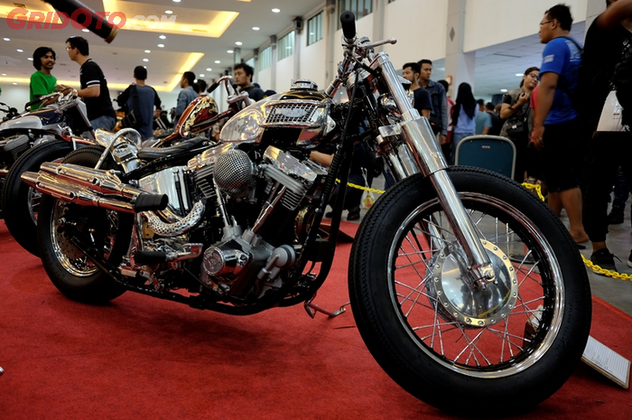 Harley Davidson Softail 1995 kustom oleh Kedux Garage