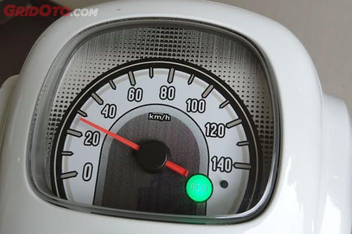Eco Indicator All New Honda Scoopy, jika menyala terang berarti sedang dalam kondisi paling irit 