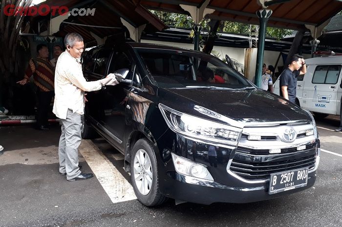 Mobil Anies dilap agar tetap mengkilat