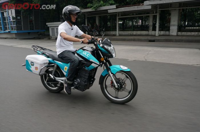 Mencoba Sport Bike Listrik Sdr Operasional Pln Coba Tebak Berapa