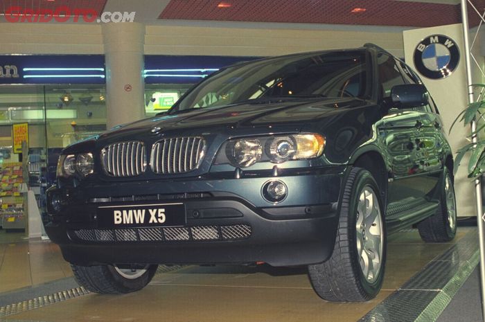BMW X5 keluaran awal harganya sudah di bawah Rp 200 juta