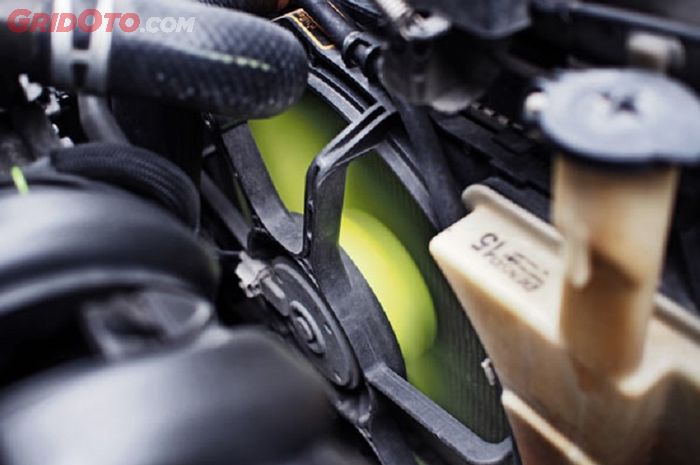 Kipas pendingin radiator mobil