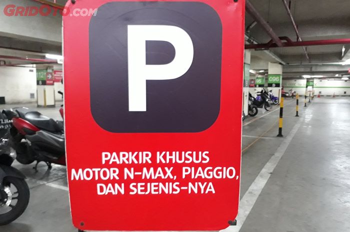 Parkir eksklusif untuk skuter