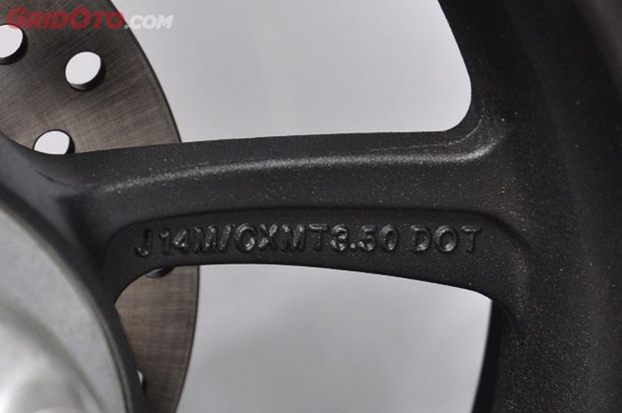 Ukuran pelek belakang All New Honda PCX 150