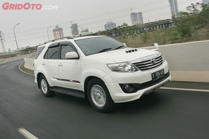 Ingin Mempertahankan Warna Mobil Putih Supaya Tidak Menguning
