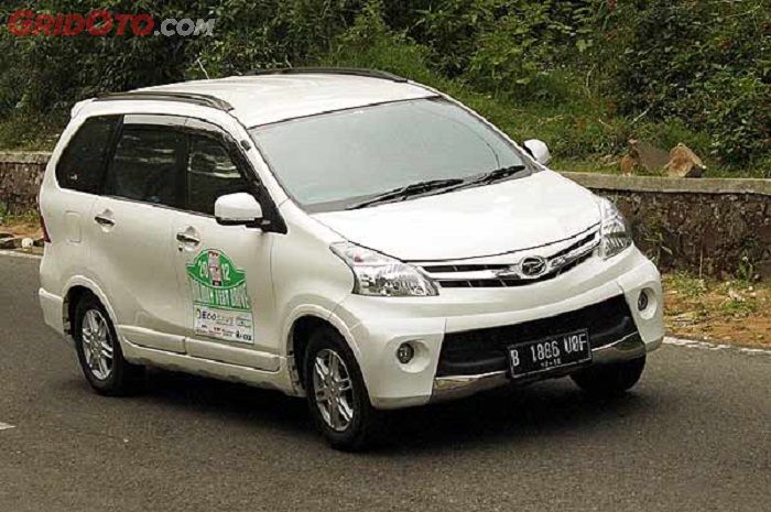 Ilustrasi mobil bekas Daihatsu Xenia 2012