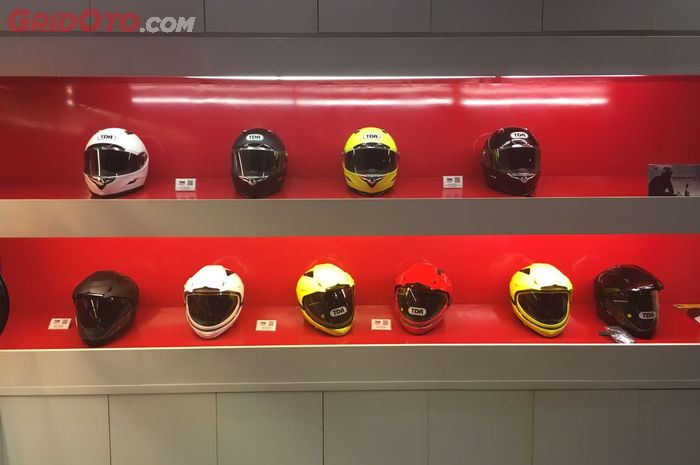 Display helm di TDR Technology Center