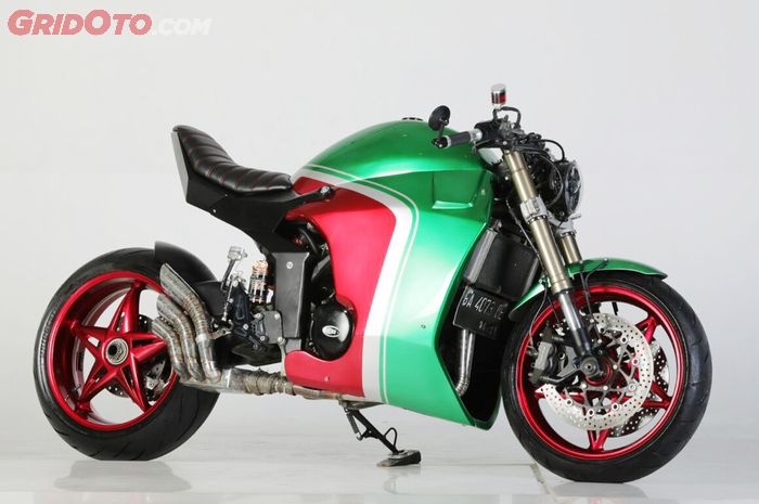 Kawasaki Ninja 250 Neo Cafe Racer Diens Bike