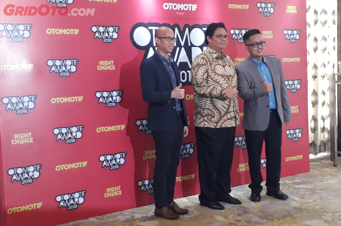 Airlangga Hartarto saat berada di acara OTOMOTIF Award 2018