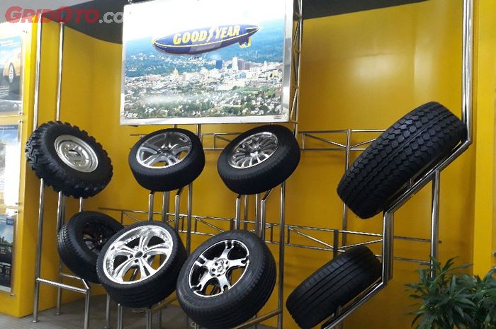 Koleksi produk Goodyear di pabriknya, Bogor, Jawa Barat