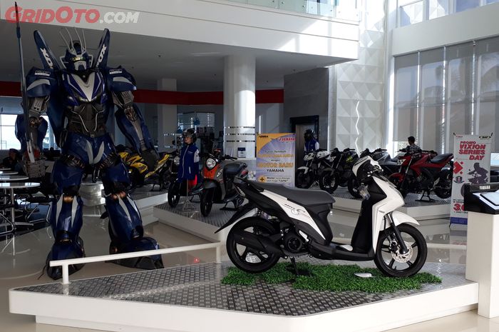 Suasana di dealer Yamaha Sentral Balikpapan, Kalimantan Timur