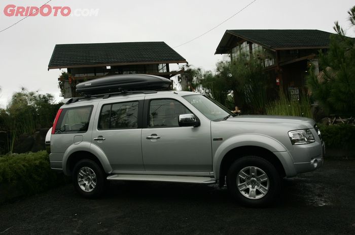 Ford Everest generasi kedua