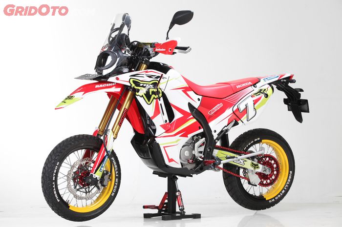 Honda CRF250 Rally Supermoto Bertema FOX CAOS Custom Bike