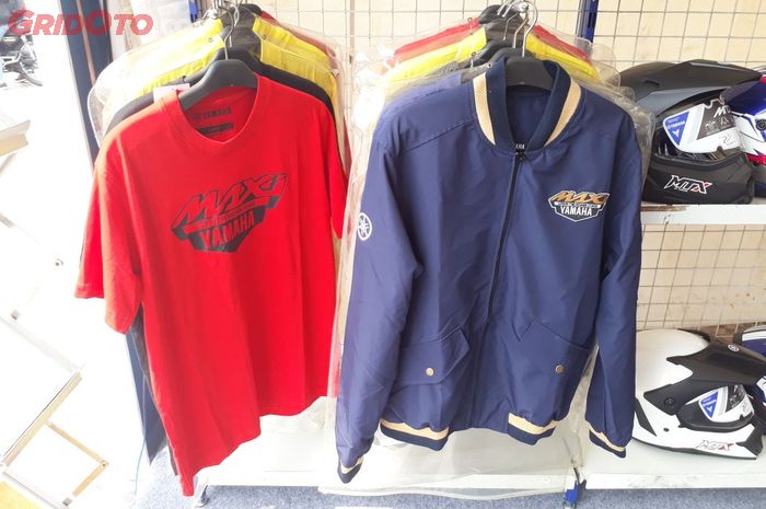 Apparel yang dijual di booth Yamaha Otobursa Tumplek Blek 2018