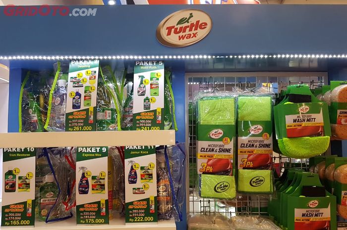 Ilustrasi produk perawatan mobil Turtle Wax