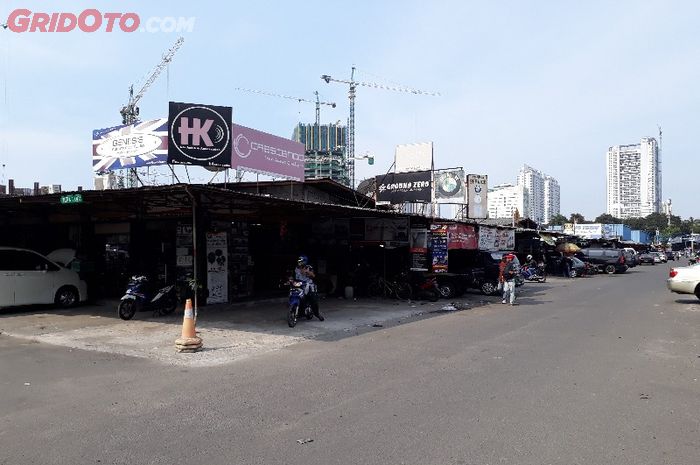 Ilustrasi Pasar Mobil Kemayoran