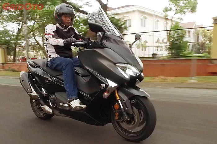 Yamaha TMAX 2018