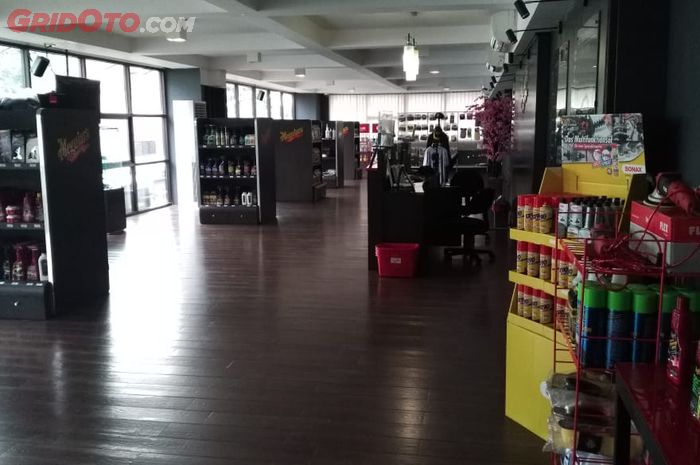 Retail Store Produk Car Care Meguiar's