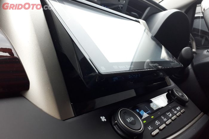 Headunit Mekanisme Lipat