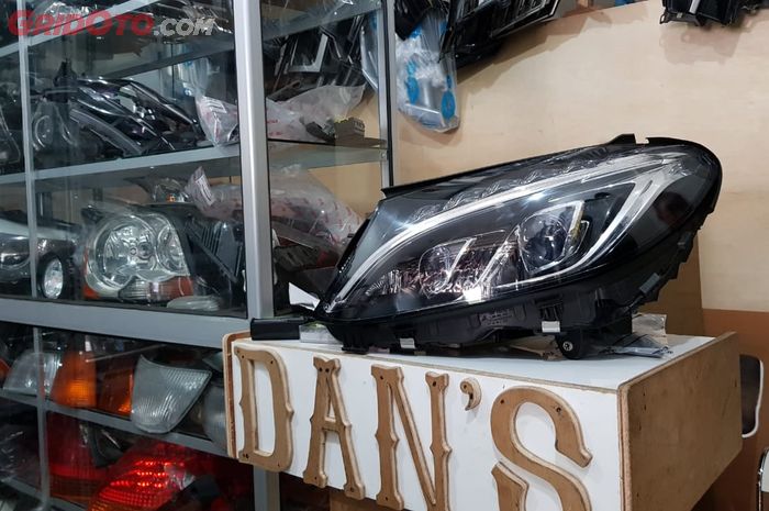 Unit Headlamp Mercedes-Benz C Class yang Dijual di Dan's Motor