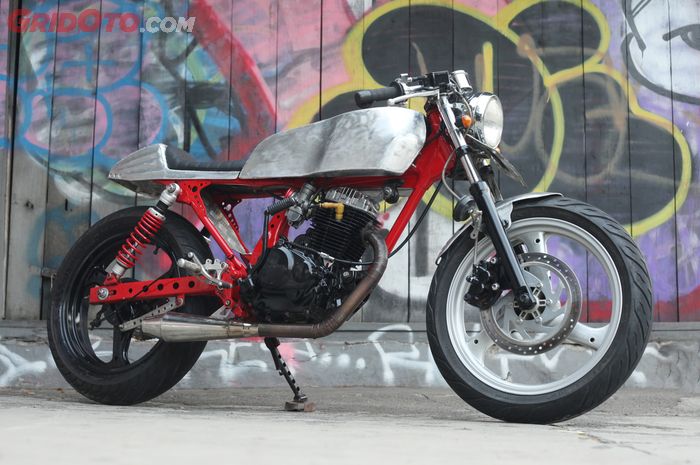 Honda GL Pro Cafe Racer Aluminium Gator Motorcycle