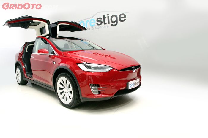 Tesla Model X 75D di Indonesia