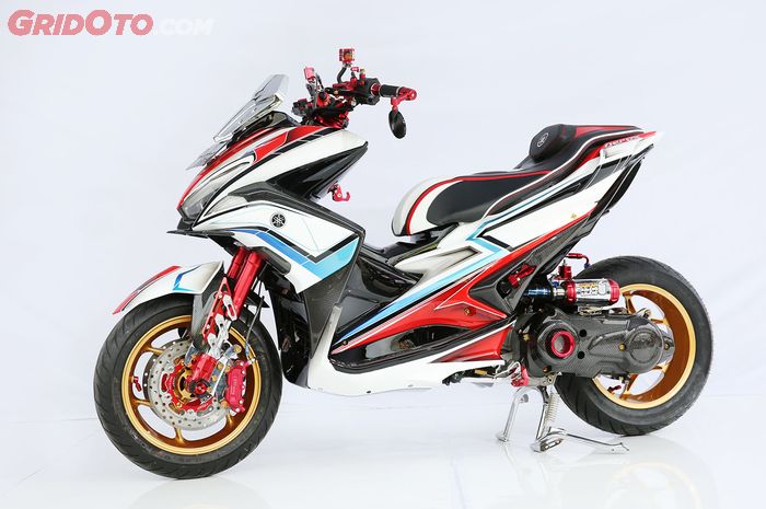 Yamaha Aerox 155 Juara Kelas Master Customaxi Yamaha 2018 Balikpapan