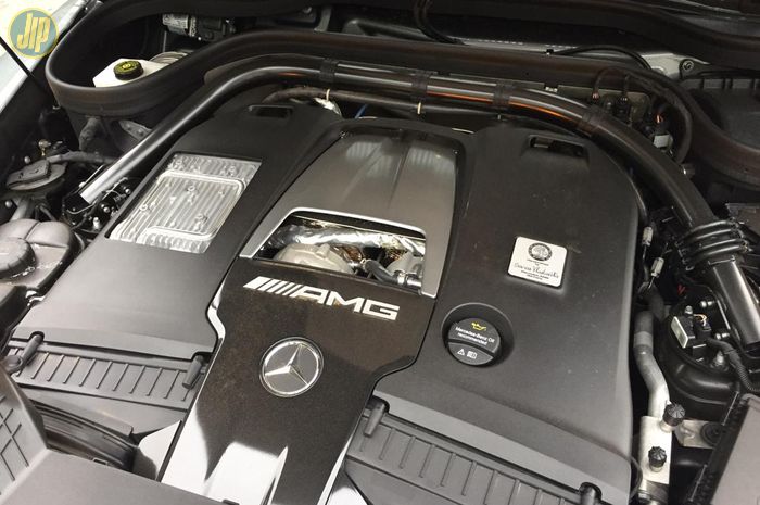 Mesin Mercedes-AMG G63 Edition One