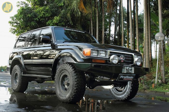 Toyota Land Cruiser VX80