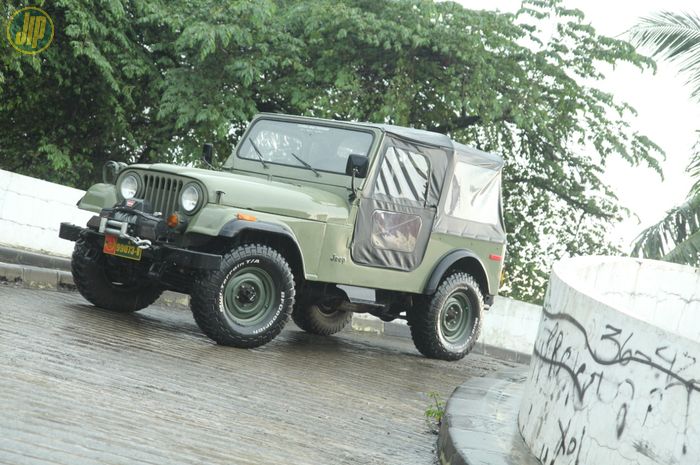 Jeep AM7 milik Indra Kharisma 