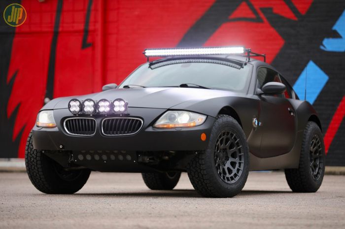 BMW Z4 M jadi jangkung ala off road