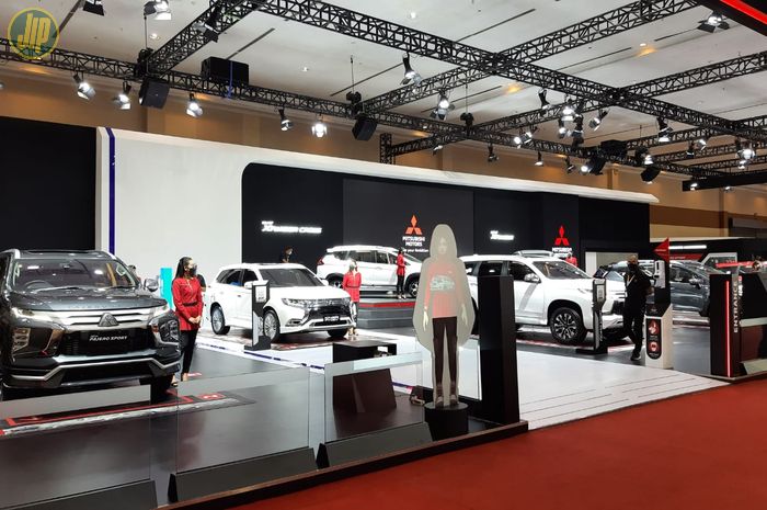 Booth Mitsubishi di Jakarta Auto Week 2022