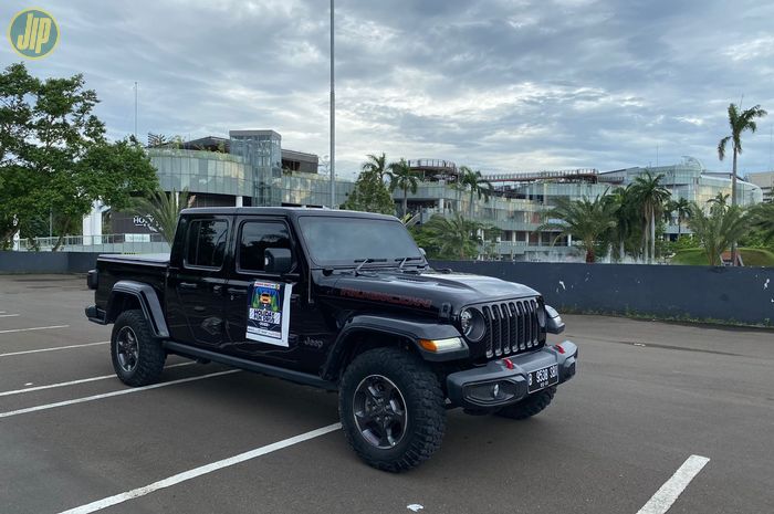 Jeep Gladiator siap mengantarkan perjalanan Holiday Fun Drive 2022
