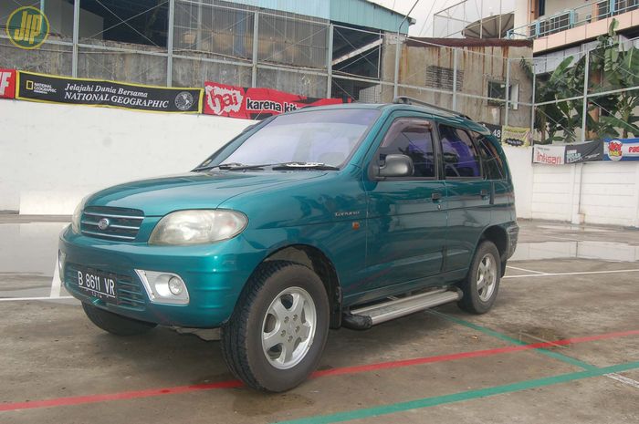 Daihatsu Taruna CX