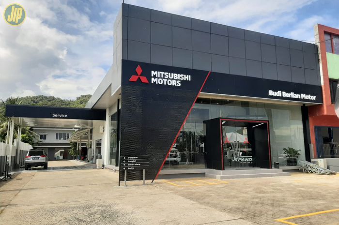 Mitsubishi resmikan 3 diler di Lampung